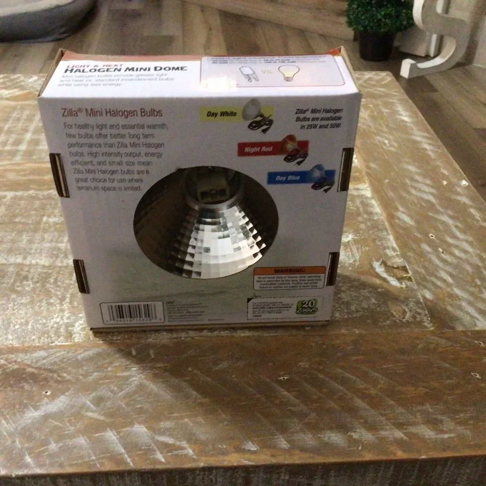 Zilla Black Halogen Mini Dome Terrarium Light & Heat Reptile‎ Lamp Fixture